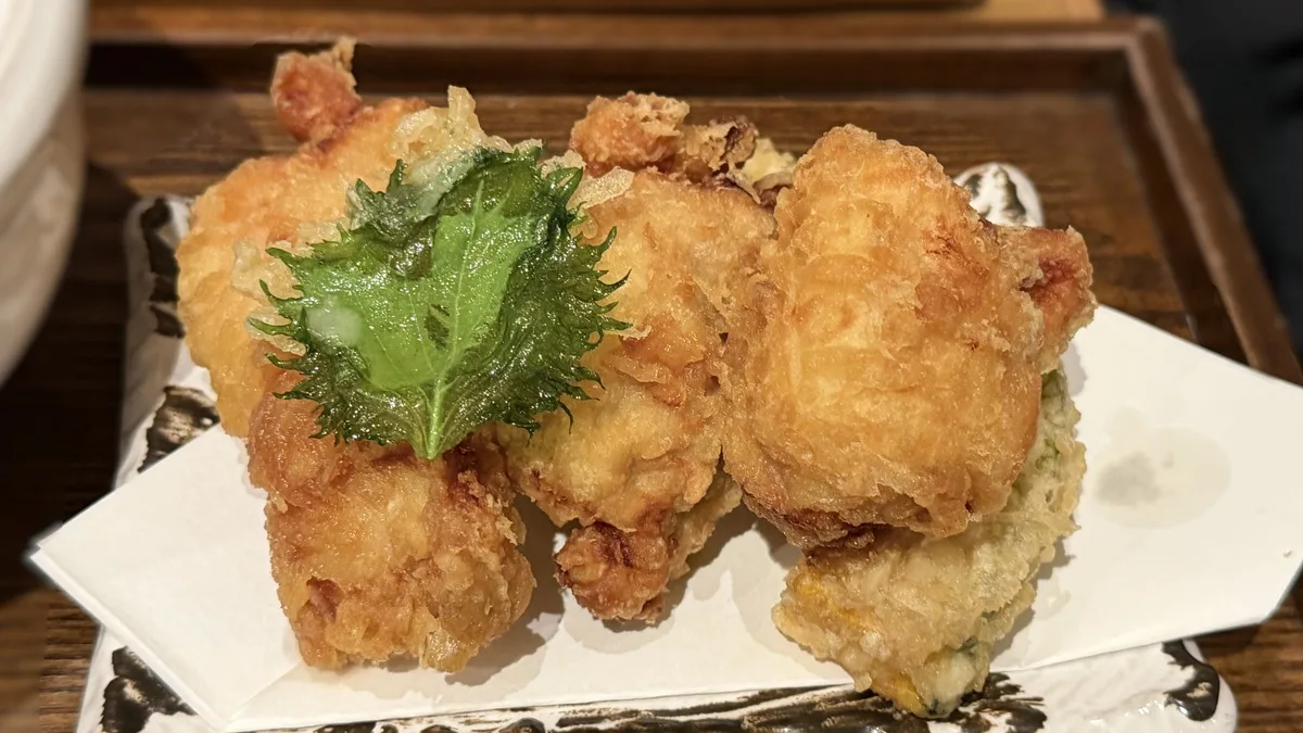 鶏天3つ+かぼちゃ天ぷら くずはモールで食べた「飲み干す出汁」のうどん