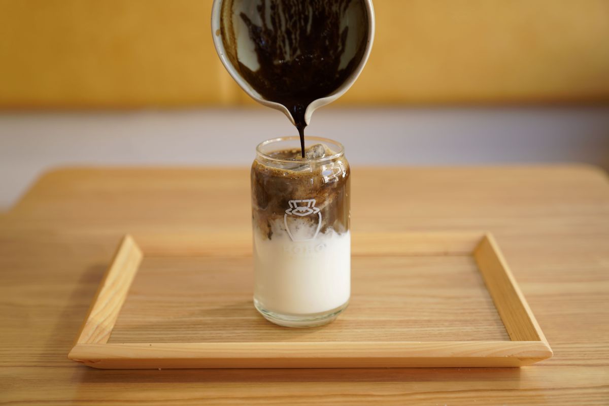 京都・宇治に本店を構える焙茶専門店「HOHO HOJICHA」が、2026年7月8日（水）から7月21日（火）までの14日間、ジェイアール京都伊勢丹にポップアップストアを開催