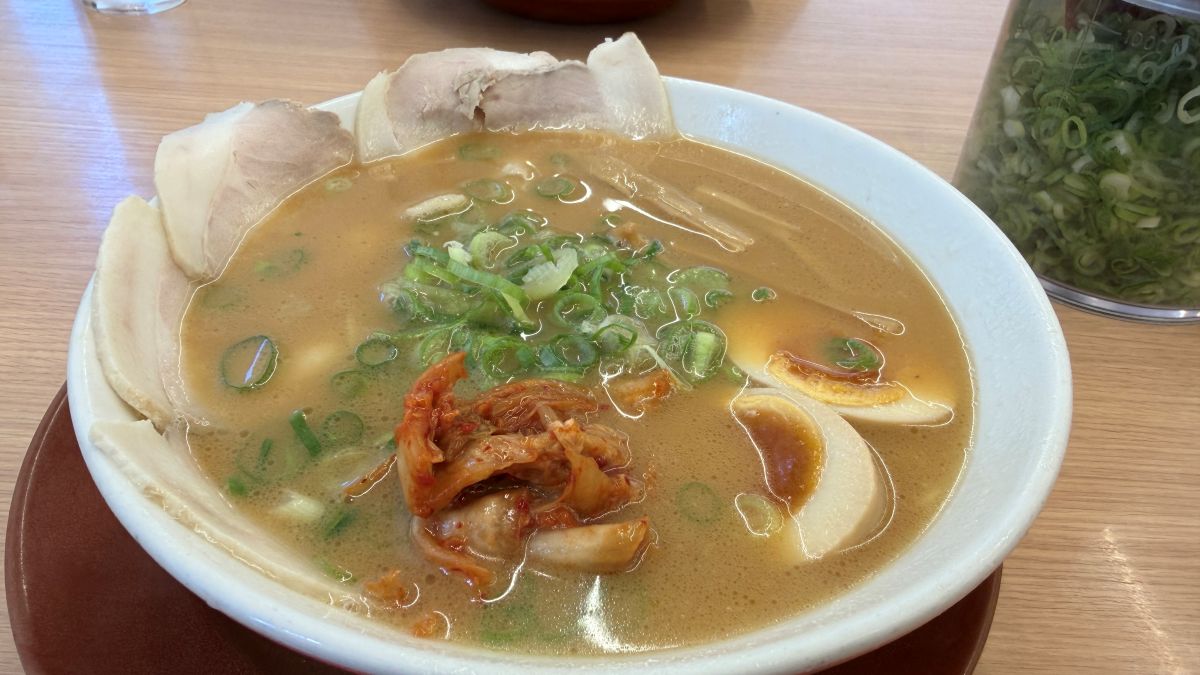 【京都市伏見区】ラーメン横綱 醍醐店でランチ！彩ラーメンに唐揚げと黒豚餃子まで食べてきました
