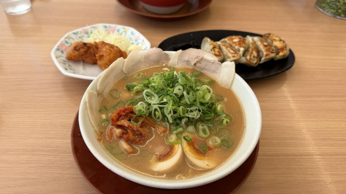 【京都市伏見区】ラーメン横綱 醍醐店でランチ！彩ラーメンに唐揚げと黒豚餃子まで食べてきました